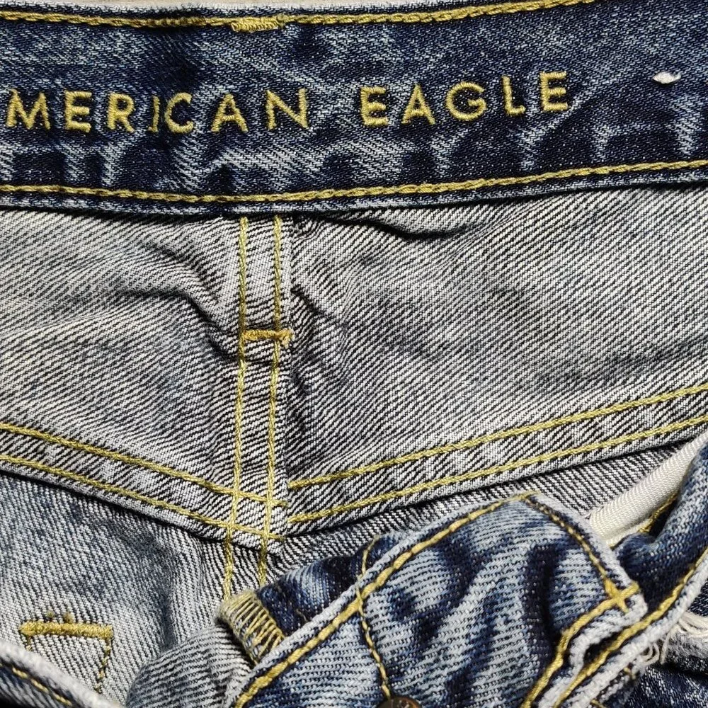 American Eagle Womens Straight Leg Jeans 26x30 Blue Denim Zip Fly Mid Rise Class - Picture 8 of 9